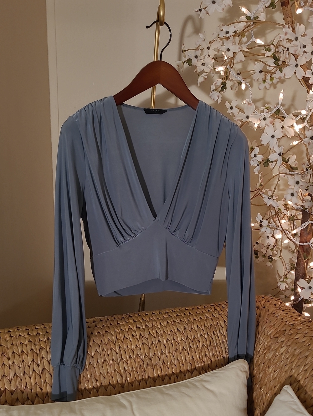 Womens Sage Green V-Neck Long Sleeve Cropped Blouse
